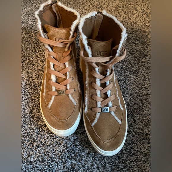 UGG Womens Nuray Sneaker in brown size 9.5 excellent condition - Picture 2 of 6